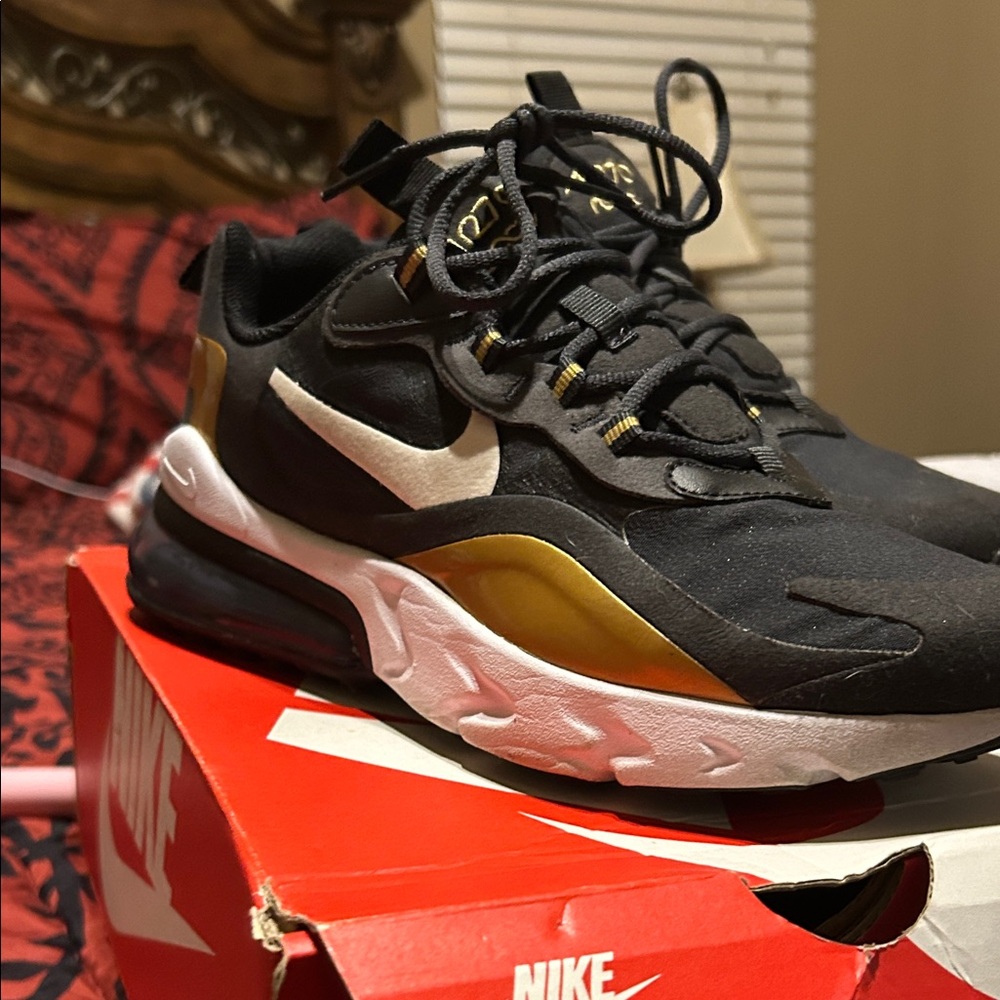 Nike Air Max 270 React GS - Anthracite and White